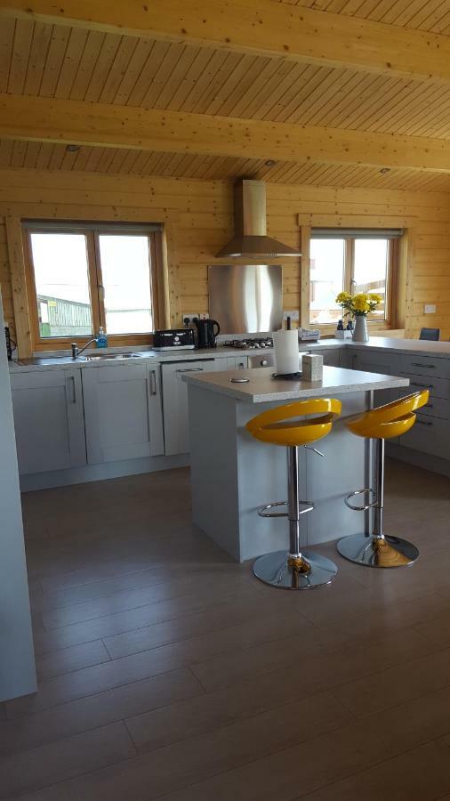 Ruth'S Retreat Country Retreat With Private Hot Tub Villa Шрусбъри Екстериор снимка