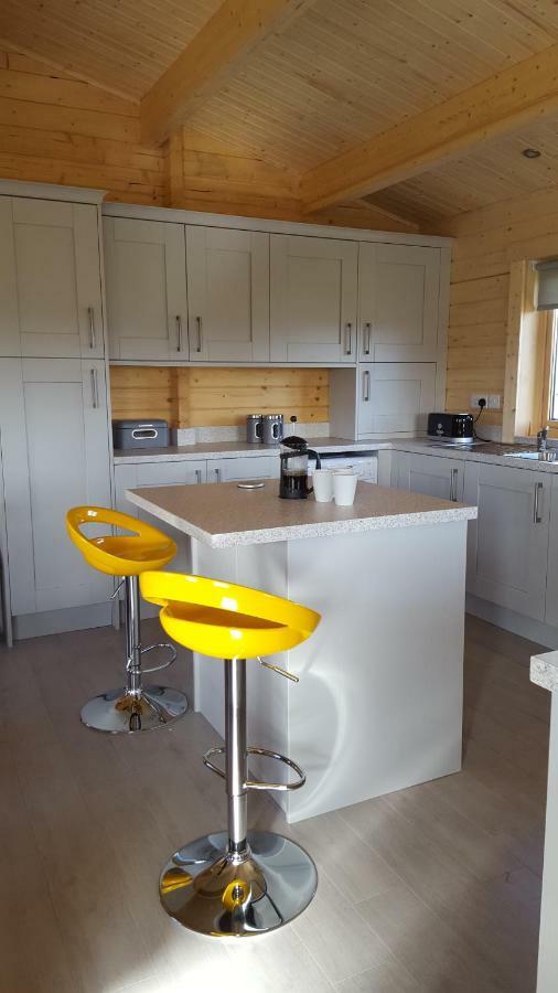 Ruth'S Retreat Country Retreat With Private Hot Tub Villa Шрусбъри Екстериор снимка