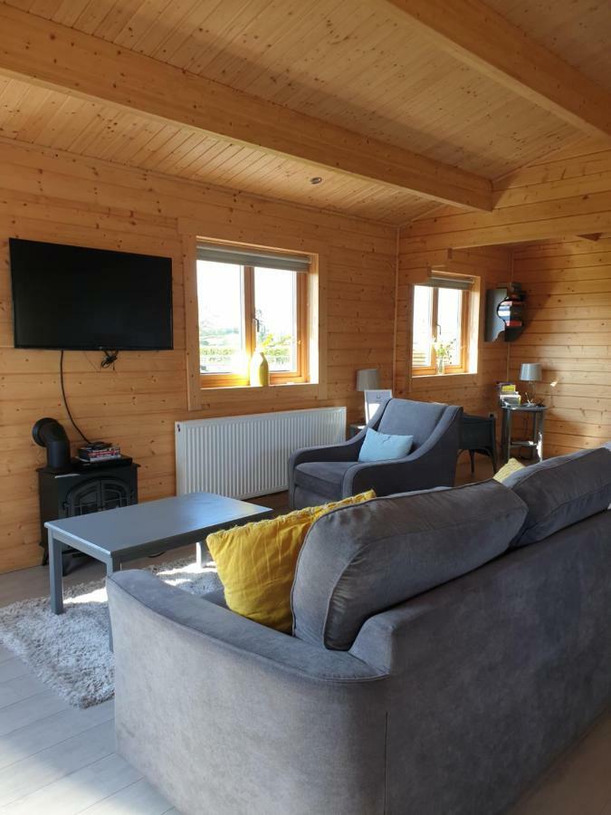 Ruth'S Retreat Country Retreat With Private Hot Tub Villa Шрусбъри Екстериор снимка
